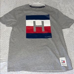 Tommy Hilfiger T-shirt.